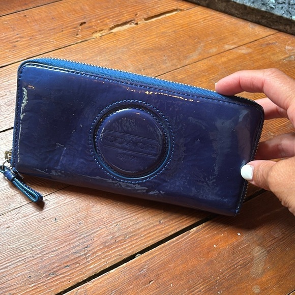 Coach Patent Leather Wallet - Picture 1 of 7